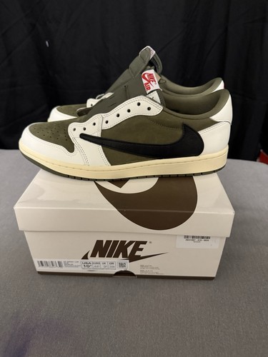Travis Scott × Air Jordan 1 Low OG SP “Medium Olive” EU 44.5 DS, Original