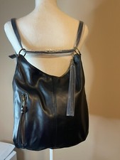 Backpack with detachable strap Large