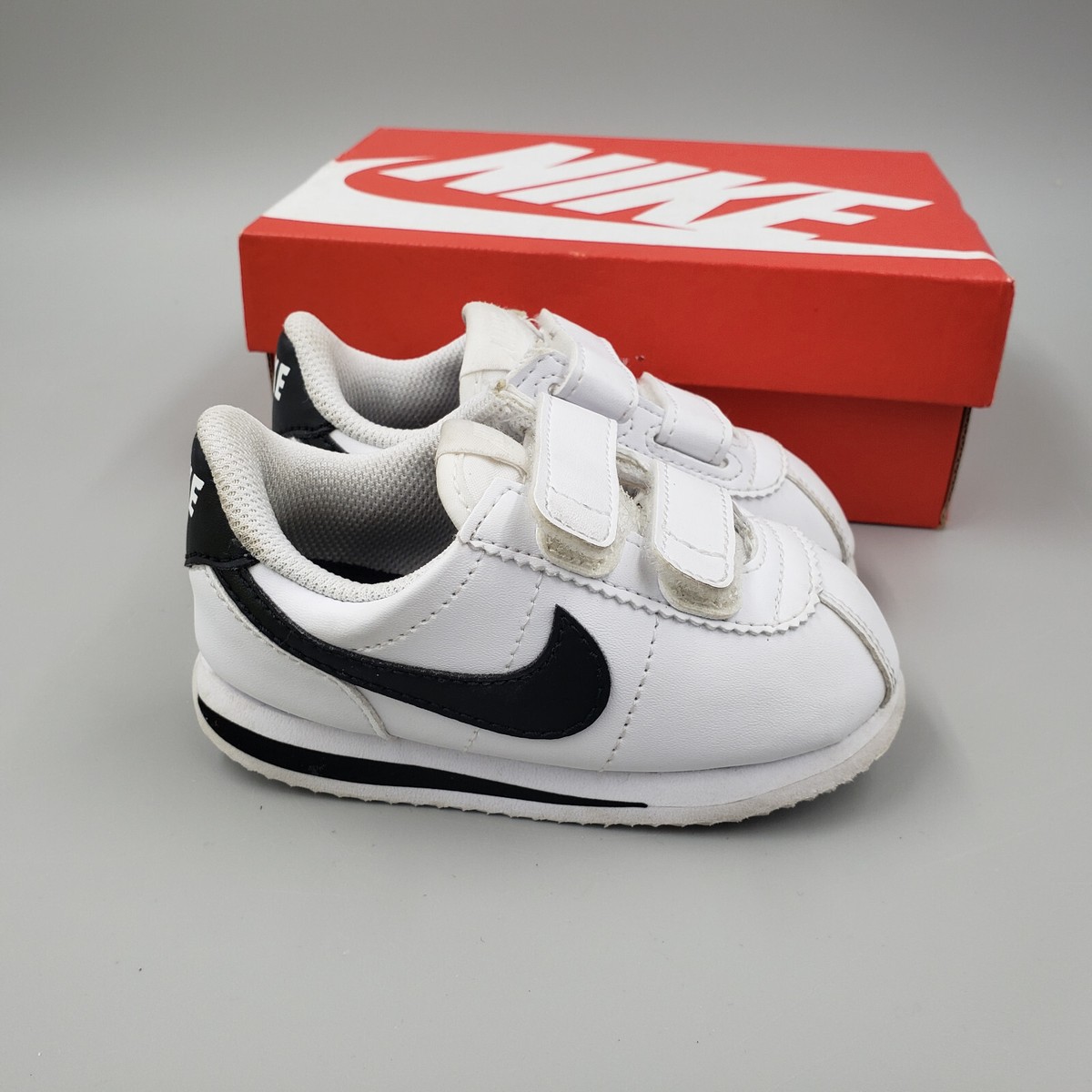nike cortez basic txt vday