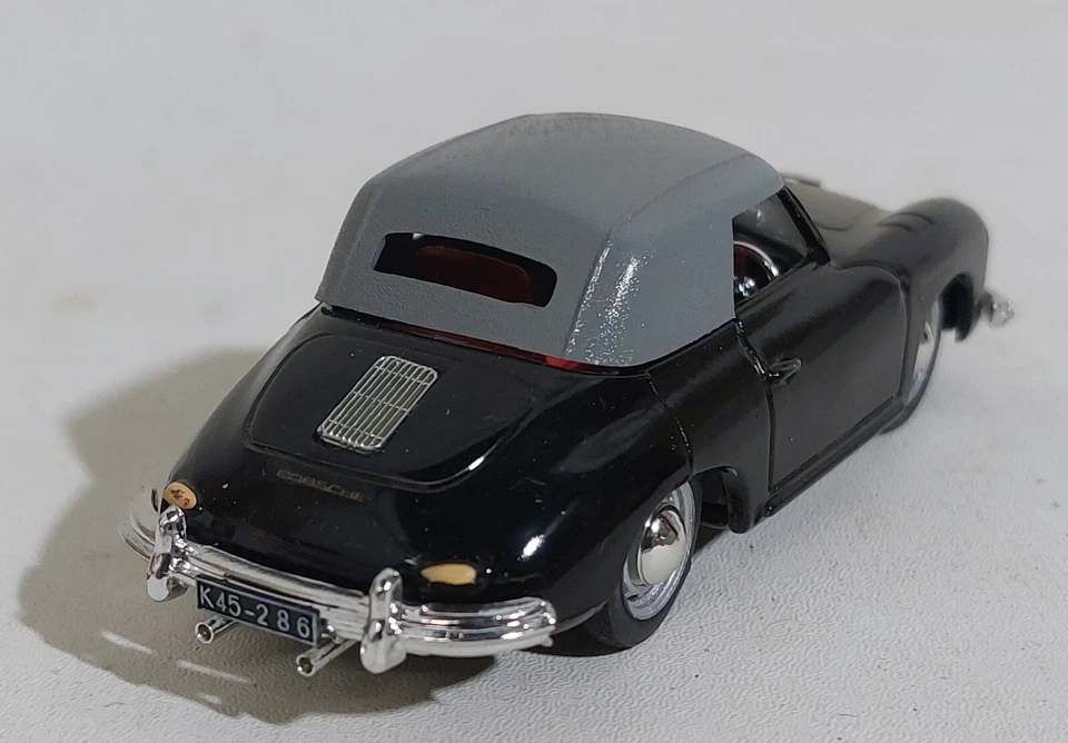 54349 BRUMM 1/43 - Porsche 356 Speedster - Immagine 3 di 4