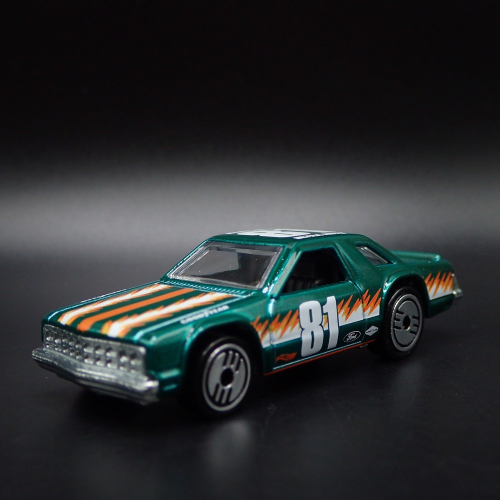1981 81 FORD FAIRMONT RACE CAR 1:64 SCALE COLLECTIBLE DIECAST MODEL CAR