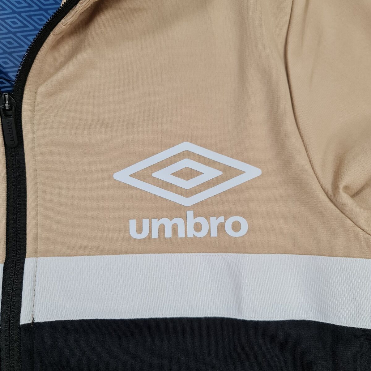 Umbro Mens Tracksuit Jacket Black Beige Small Full Zip Umbro Mens Tracksuit Jacket Black Beige Small Full Zip