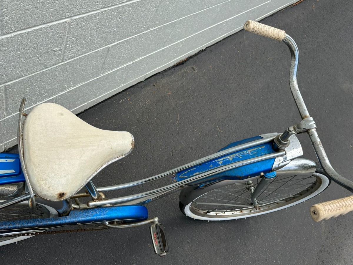 Vintage Huffy Silver Jet Cruiser Bike