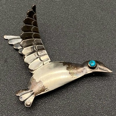 Vintage Navajo Native Turquoise Flying Bird Sterling Silver Brooch Pin