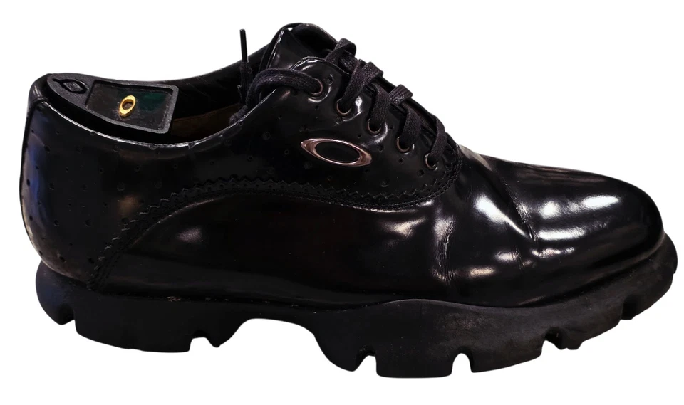 Sapatos de golfe masculinos Oakley smoking couro genuíno feitos na Itália preto tamanho 8,5 em excelente estado usado - Imagem 2 de 4