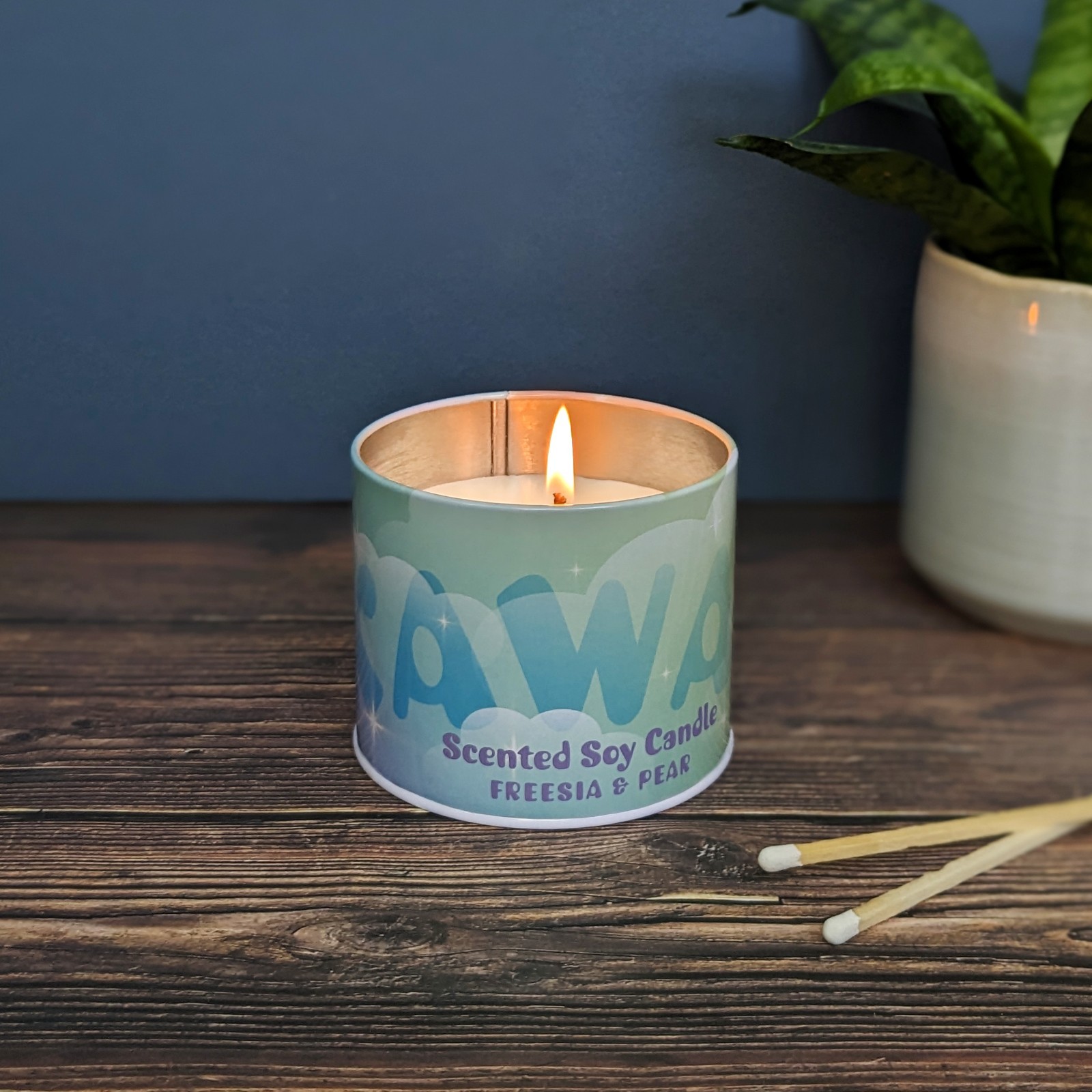 Round Soy Wax Candle in Tin | Kawaii Lime, Basil & Mandarin