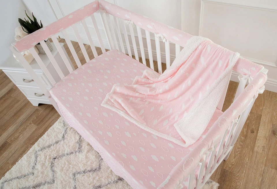 Cobertor de recepção Heavenly Soft Chenille Sherpa, rosa 3D, 30" x 35", quente e... - Imagem 3 de 4