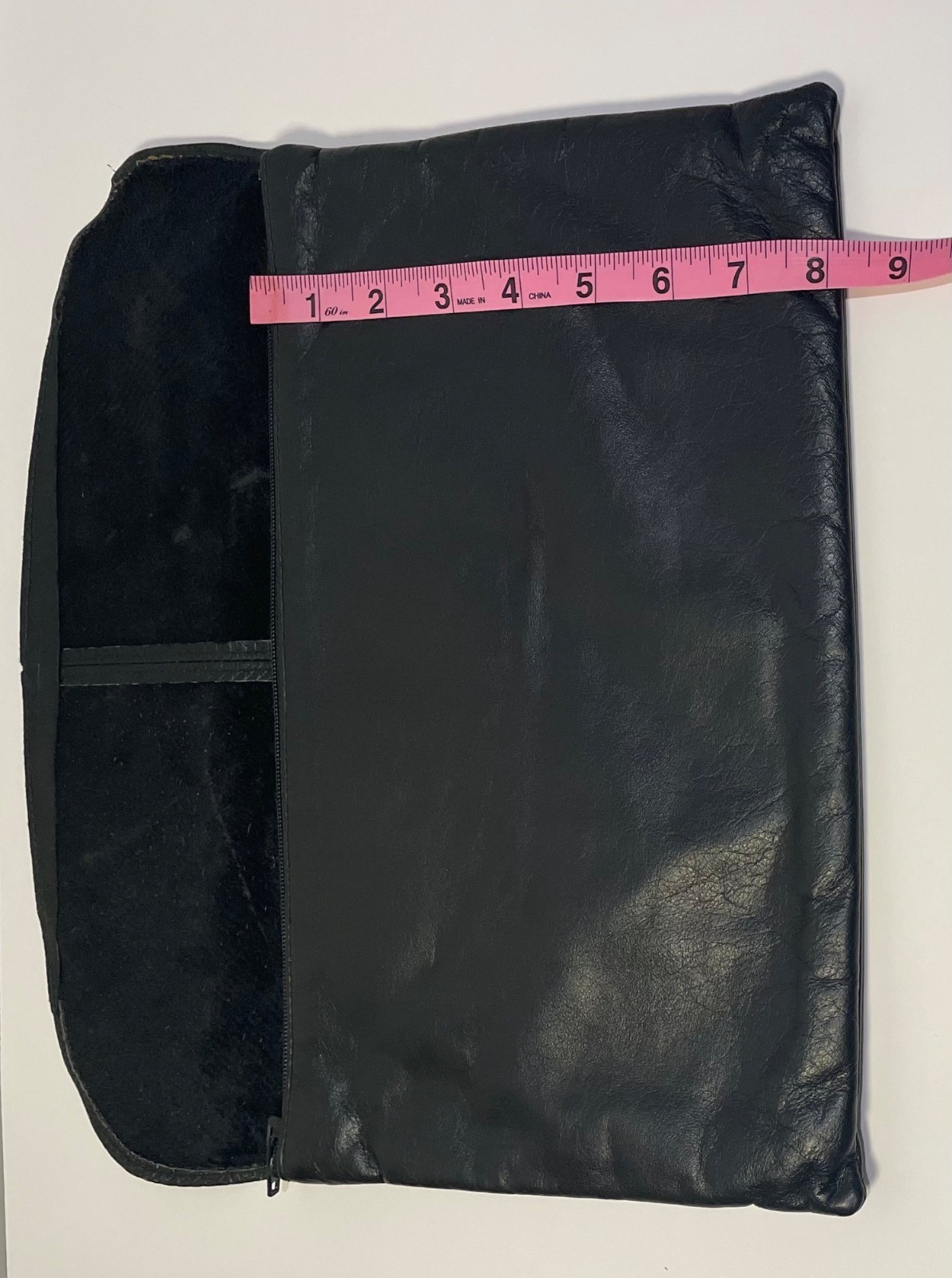 Vtg Karavan Black Leather Envelope Clutch Zip Closure Elegant Event Minimalist