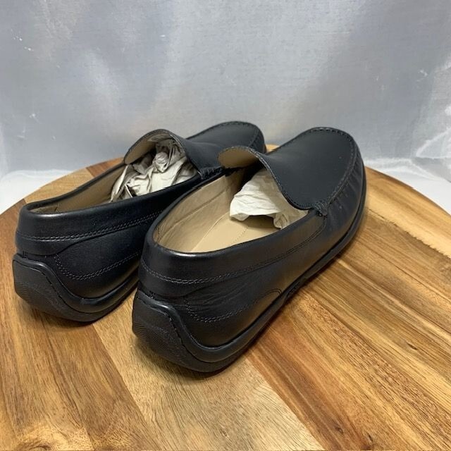 ECCO Mens Classic Moc 2.0 Slip on Driving Style Loafer Black  display picture 1