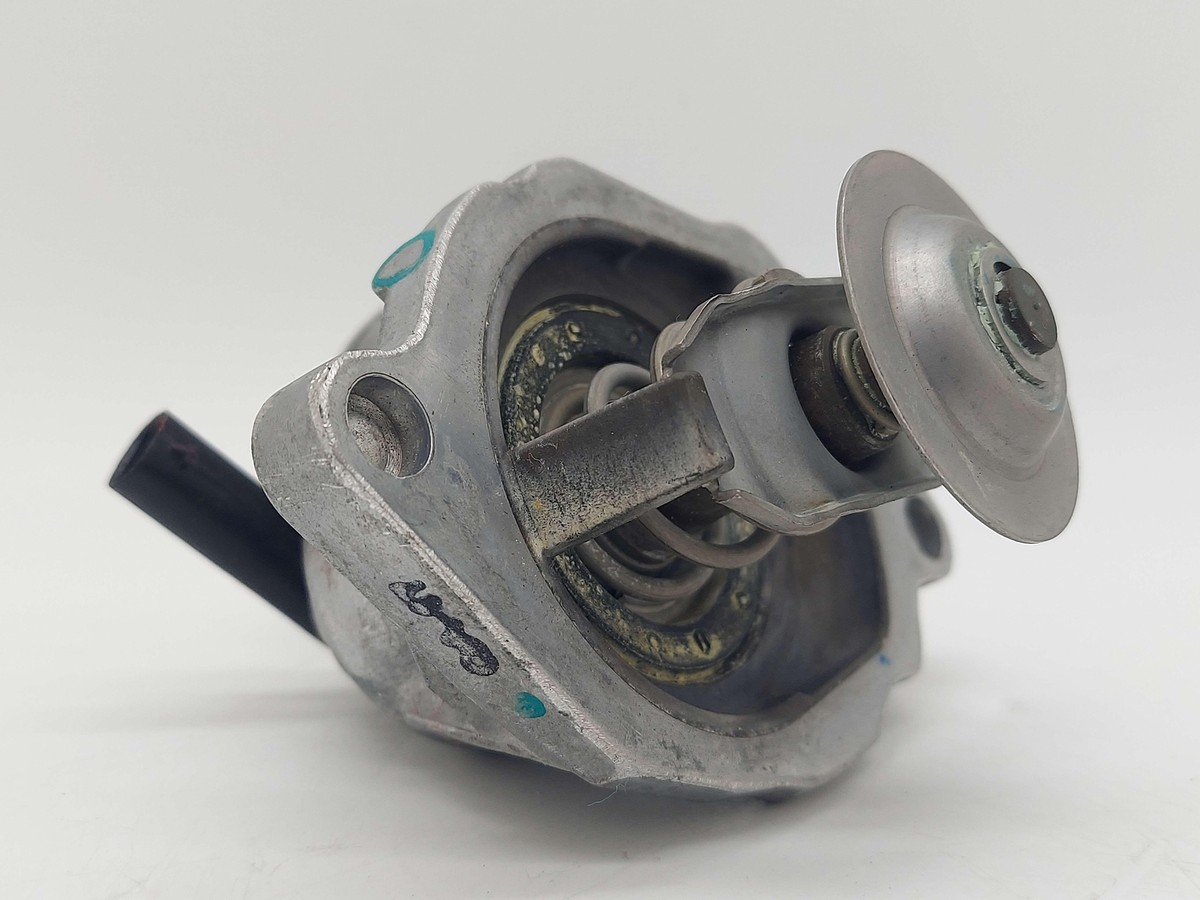 2020 Mclaren 720s Spider RH Right Thermostat Housing 13FA050CP | eBay