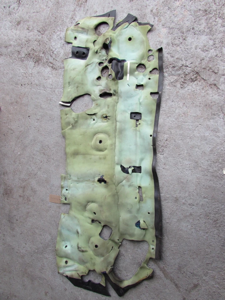 Toyota Celica GT2.0 ST182 MK5 1993 - atenuación del sonido/aislamiento - delantera Foto 4 de 4