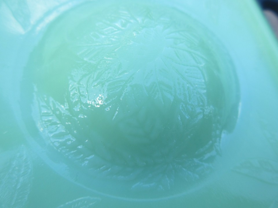 JADEITE, JADITE 48 OZ. CANISTER WITH POINSETTIA LID GLOWS eBay