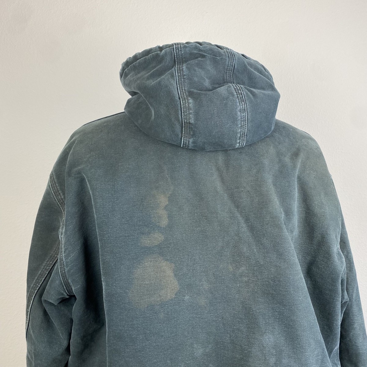 1990s Faded Distressed Made in Mexico J140 BLK Carhartt Jacket