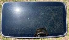 2002 Chrysler 300m Sun Roof Sunroof Window Oem Glass 2002 Chrysler 300m Sun Roof Sunroof Window Oem Glass