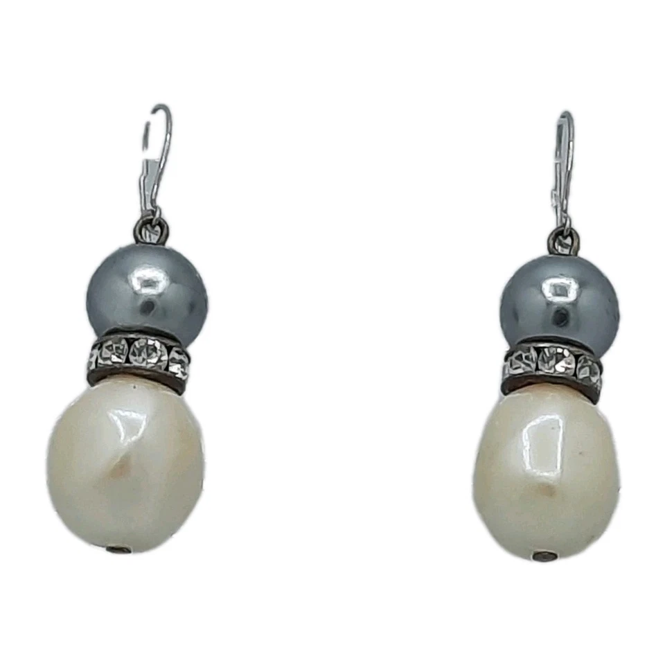 Gray White Freshwater Pearl Dangle Drop Pierce Earrings Silver Rhinestone Spacer - Image 3 of 3
