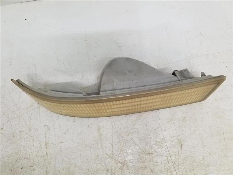 Driver Corner/Park Light Park Lamp-turn Signal Fits 95-05 SAFARI (GMC) 200650 - Image 4 of 4