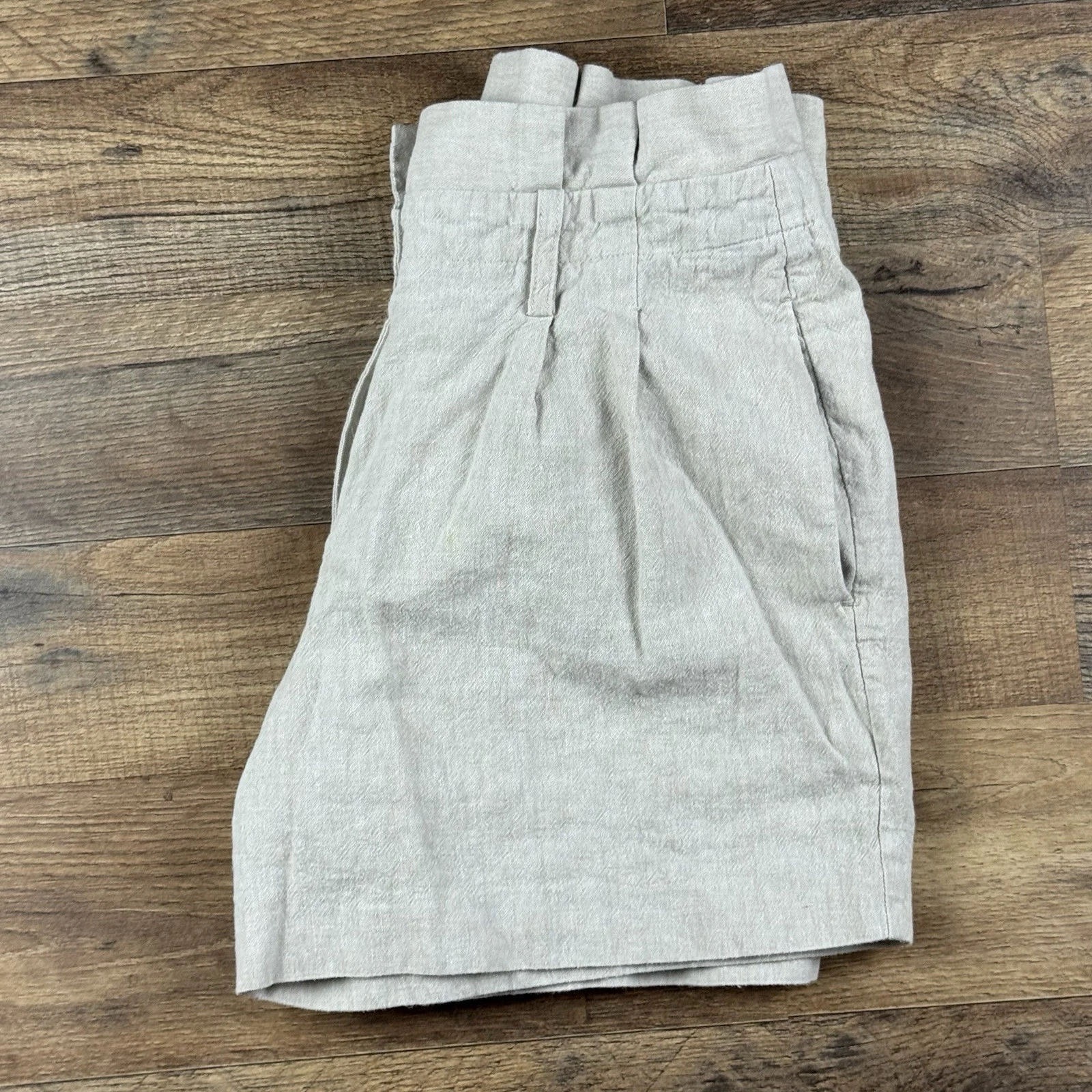 Boden Womens 2 Linen Blend Pleated Front Shorts Cream No Belt