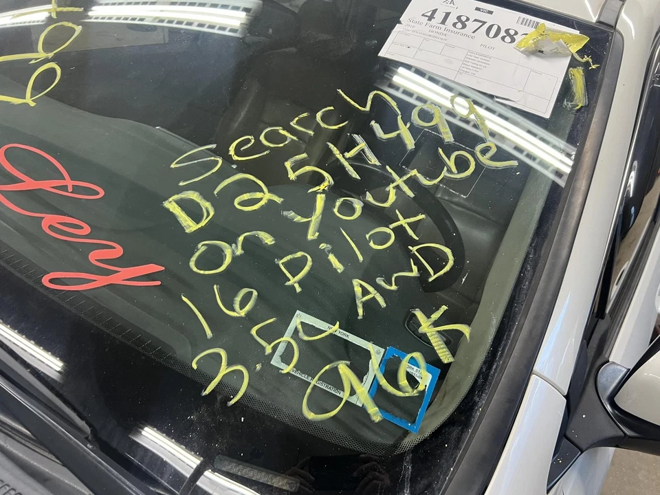 Used Air Cleaner Assembly fits: 2016 Honda Pilot Grade A - Image 2 of 4