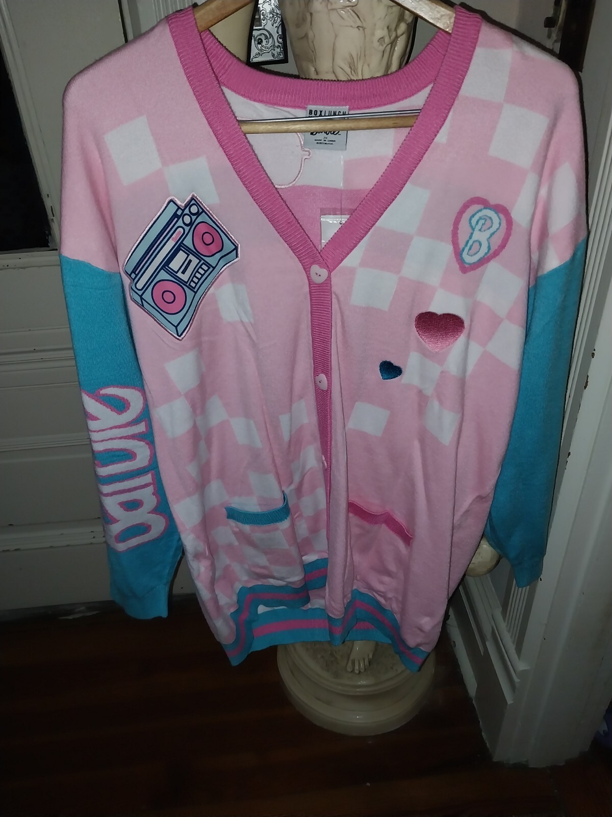 Picture 1 of 10