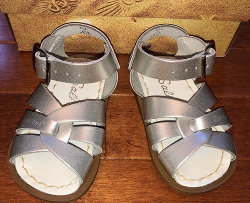 Sun San Salt Water Infant Toddler Girl Silver Sandals Shoes Size 3 New - Picture 2 of 6