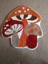 Mushroom  New  Throw Rug 25 In. T and  22.5 Acr.