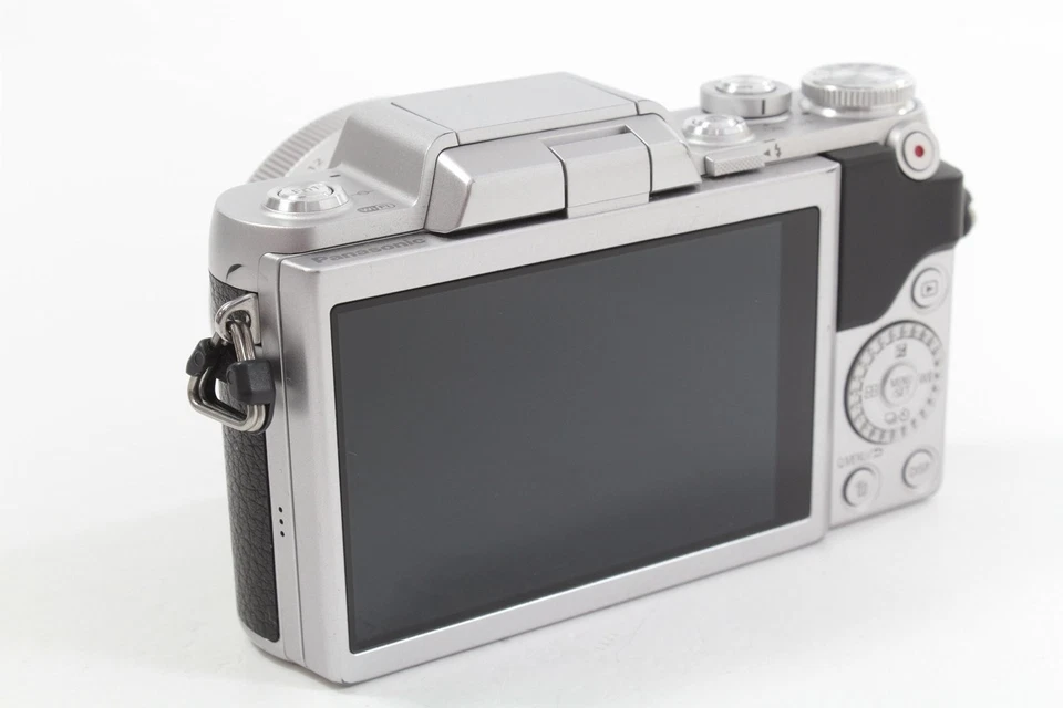 Panasonic Lumix DMC-GF7 12-32mm Kit schwarz/silber top Zustand 5100 Auslösungen, Foto 4 von 5