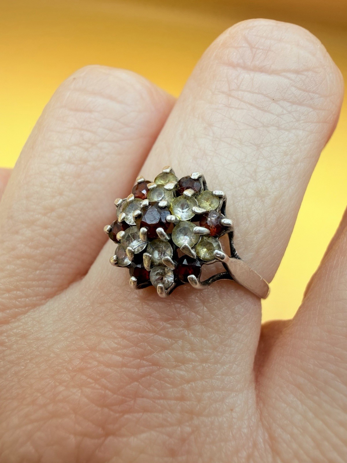 VINTAGE 1950s FINE SILVER GARNET ROCK CRYSTAL CLUSTER RING quartz UK O image 3