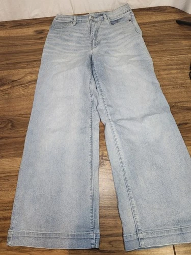 Lands End Light Wash Wide Leg Jeans Size 10