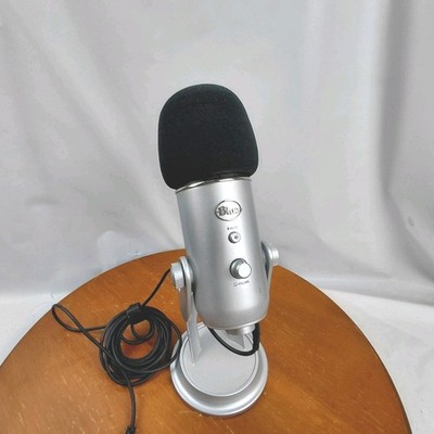 BLUE Yeti USB Condenser Microphone Silver Grey PC Recording Streaming Free Shipp