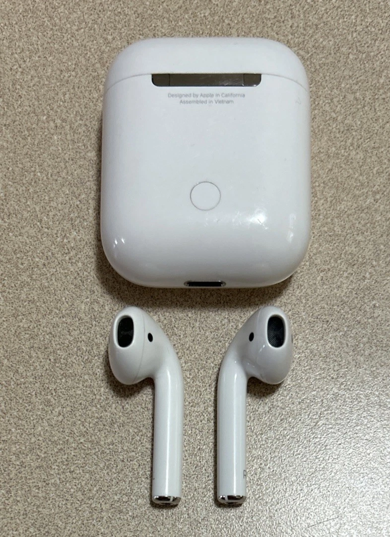 Apple AirPods 2nd Generation With Wired Charging Case Version: 6F21 Works Great!