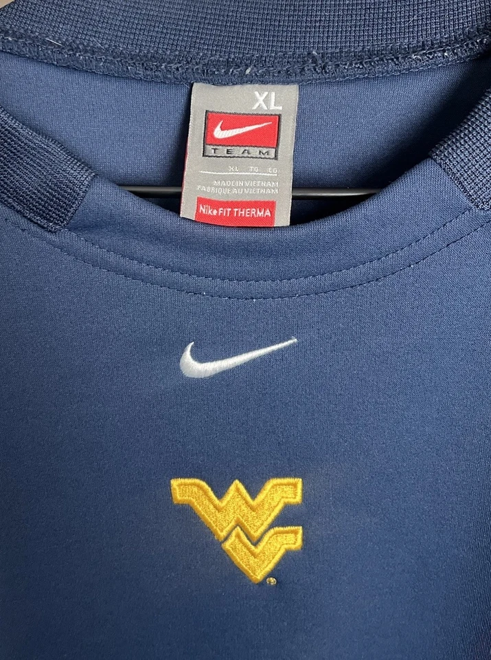 Nike FIT THERMA Men's XL West Virginia WVU Mountaineers Center Swoosh Sweatshirt - Image 4 of 4