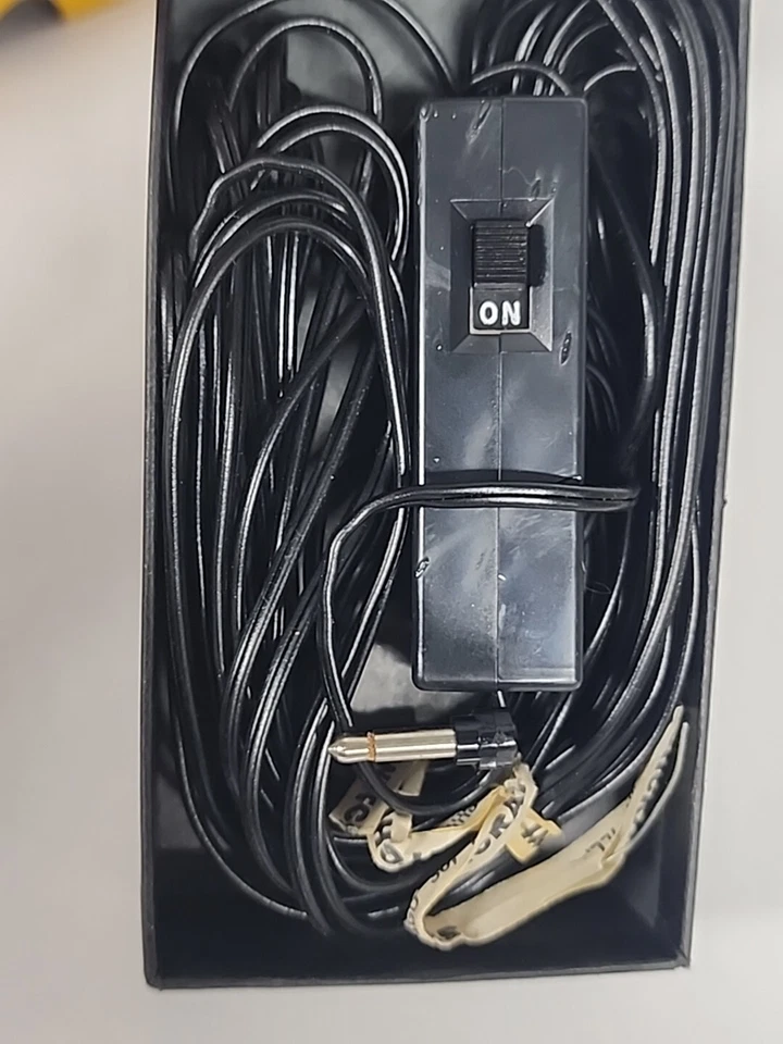 Kodak Remote Control Cord 25-Foot : For Kodak Electric 8 Camera's - Image 3 of 3