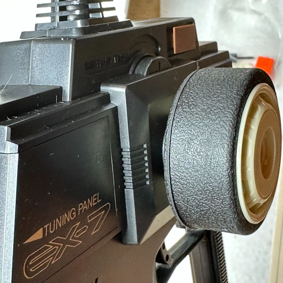 KO PROPO - EX-7 RC Pistol Grip 2-Channel Controller - Radio Control Transmitter - Image 4 of 4