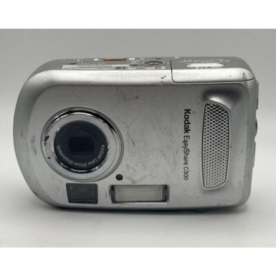 Kodak EasyShare C300 3.2MP Digital Camera - Silver For parts or repair only