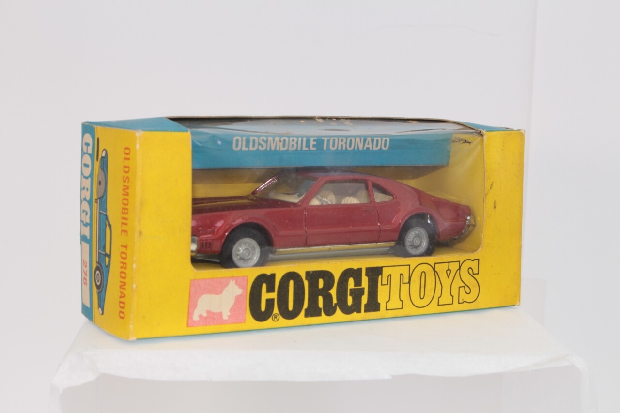 Corgi Oldsmobile Tgoldnado - Various - A+ B Corgi Oldsmobile Tgoldnado - Various - A+ B