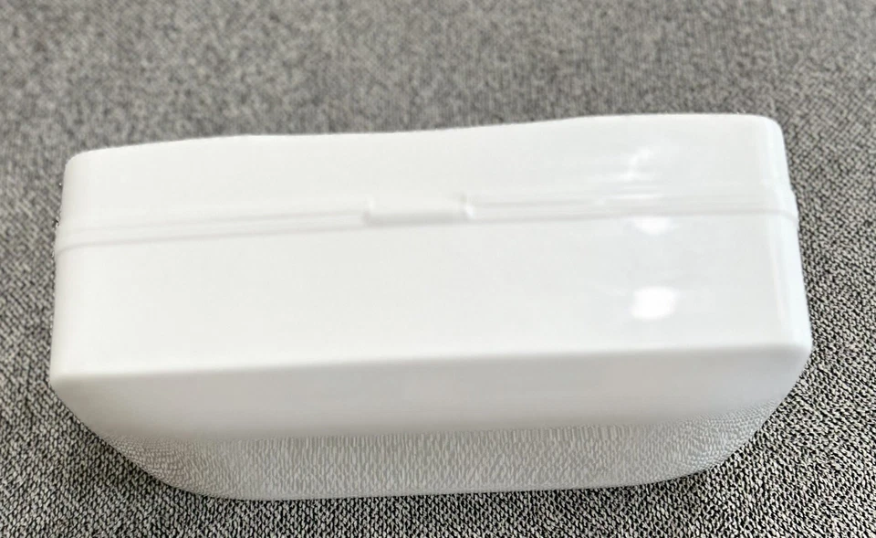 GE Hand Mixer Set Case Hard Shell White Hinged Lid Snap Closure Storage EUC - Image 4 of 4