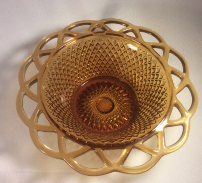 Vintage 7.5'' diamond point open lattice lace scalloped rim amber glass bowl
