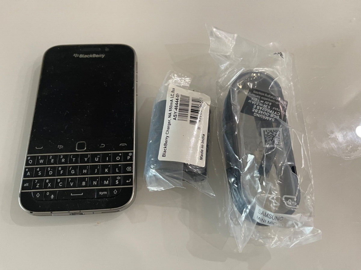 スマートフォン本体 Blackberry classic Q20 SQC100-1 Amazon.com: BlackBerry Classic Q20 SQC100-1 GSM Unlocked
