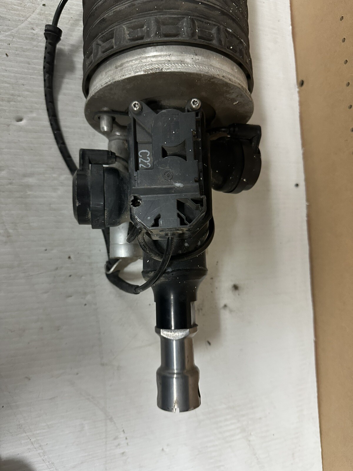 2008-2019 Rolls Royce Ghost Front Left Air Strut 