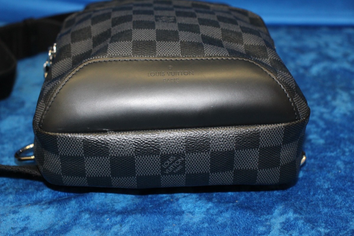 LOUIS VUITTON Damier Graphite Avenue Sling Backpack (MB0270 LOUIS VUITTON Damier Graphite Avenue Sling Backpack (MB0270
