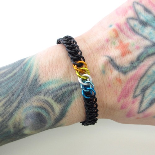 AroAce pride stretch bracelet, handmade chainmail half Persian 3 in 1 weave - Picture 8 of 10