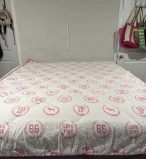 Victorias Secret PINK HTF/Rare Reversible Qui...