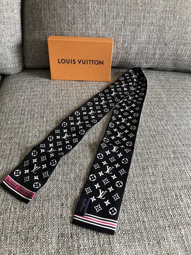 New Louis Vuitton M77532 Silk Bandeau Scarf - Picture 3 of 6
