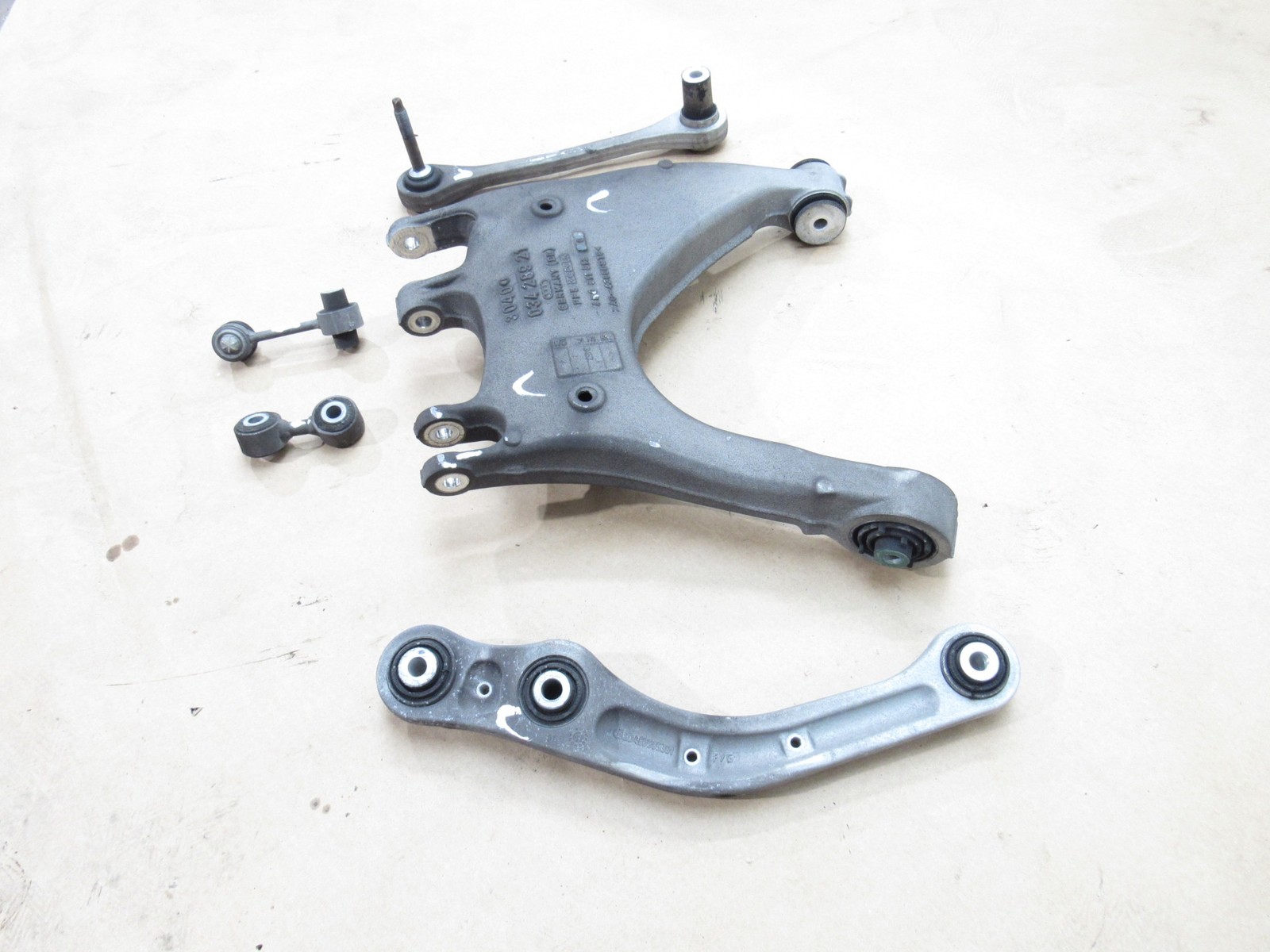 Bentley Continental GT 2012 6.0L Rear Right Control Arm Set 5 PCS 11-18 ;#3