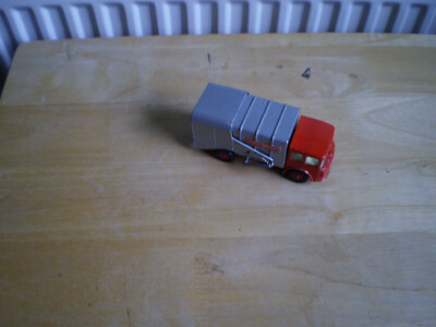 VINTAGE MATCHBOX KING SIZE K-7 REFUSE TRUCK IN GREAT CONDITION