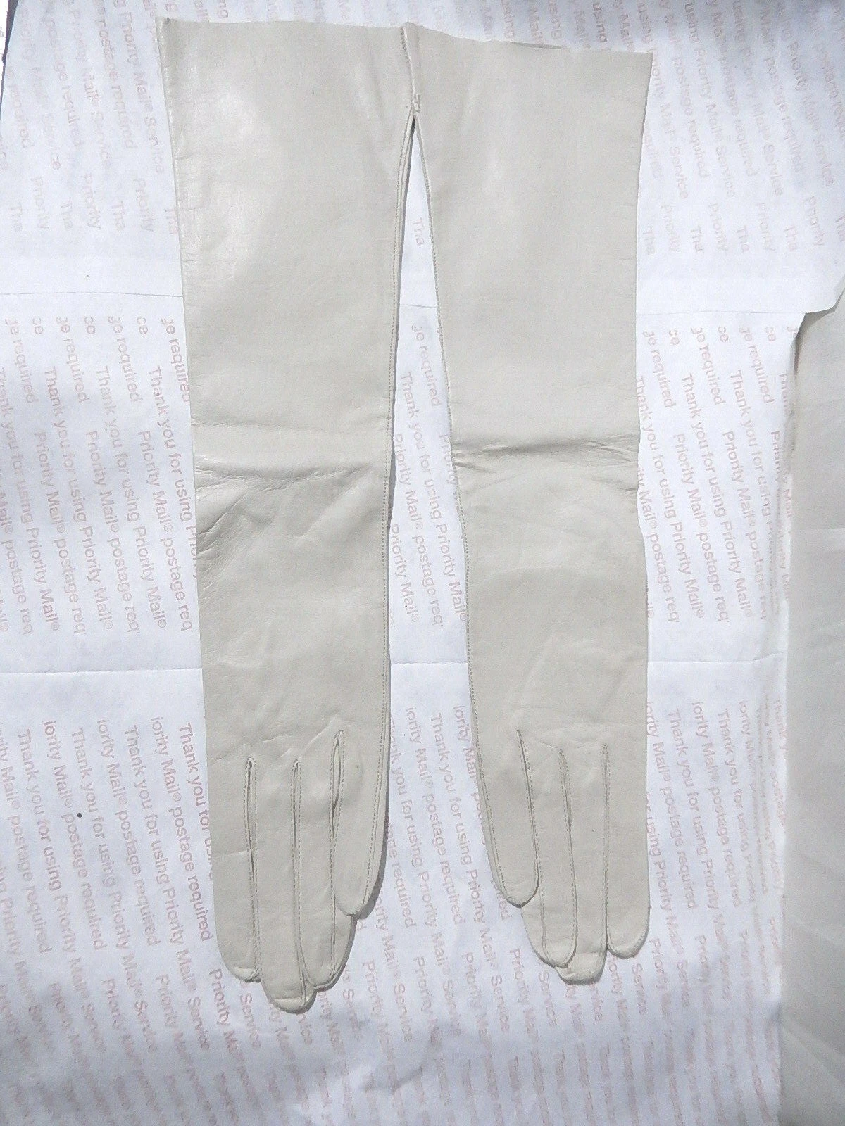 Vintage Macy's Smooth Pigskin Women Driving Long Gloves x-sm Sz 6 Off White