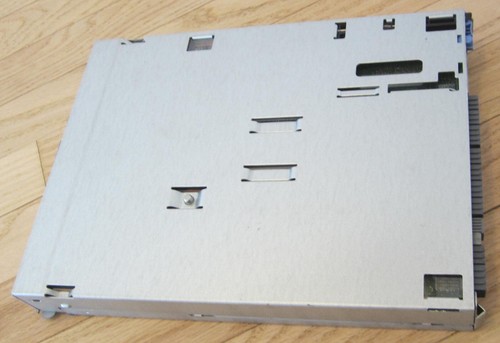 EMC Storage Controller Module 110-123-000D R:D19 D23 FCN 046-004-136_A03 T78303 - Picture 8 of 9