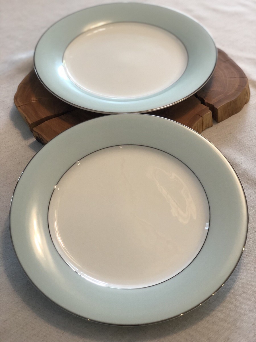 Zylstra Fine China Serenity Dinner Plates Blue With Platinum Trim