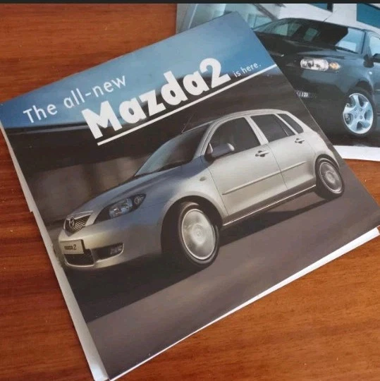 Mazda2 DY/Demio series1 MK1 UK brochure 2002-2007 - Image 3 of 4
