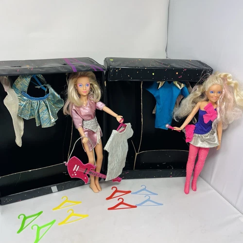 Vintage 1985 Jem And The Holograms Lot Original Dolls Clothes Accessories W/Case